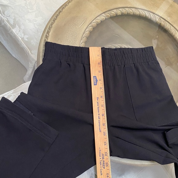 Chico’s Zenergy womens black sporty style pants stretch, size 0(4-S) - Picture 10 of 16